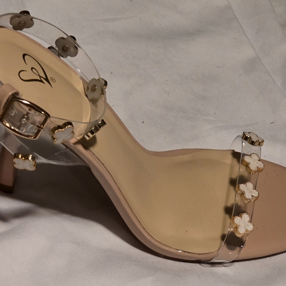 Clear Strap Heels with Beige Footbed and White Floral Accents - Picture 2 of 4
